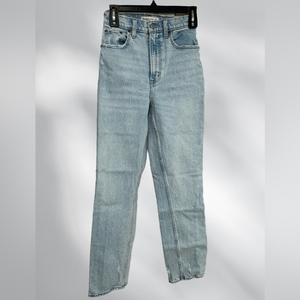 Abercrombie & Fitch Curve Love High Rise 90s Straight Jean
